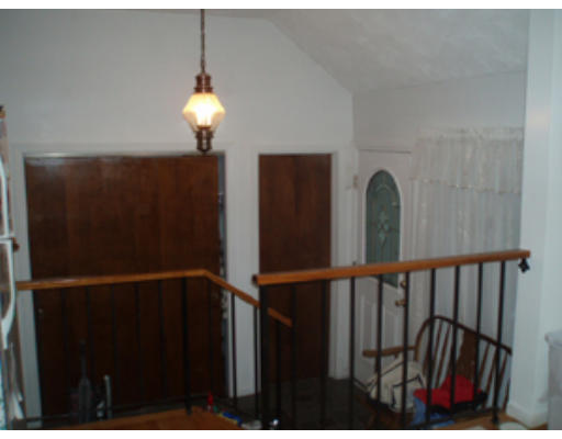 51 Skelton Road Burlington, MA 01803 - Photo 2 of 10 Gallery Image 2