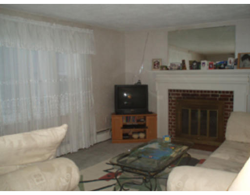 51 Skelton Road Burlington, MA 01803 - Photo 5 of 10 Gallery Image 5