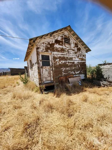 $249,000 | 2712 13th Avenue, Vale, OR 97918