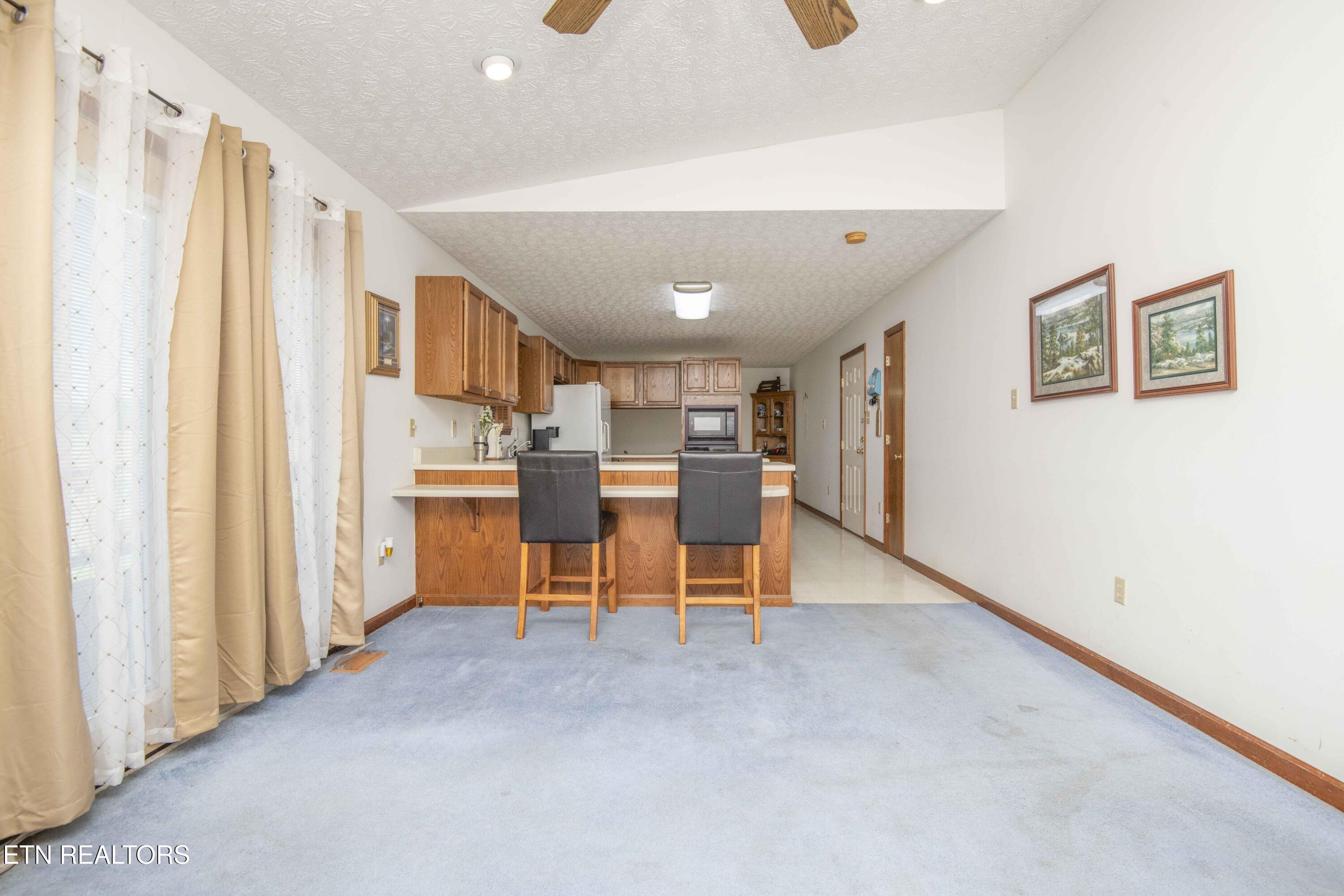 101 Big Valley Road Andersonville, TN 37705 - Photo 6 of 55 living_1