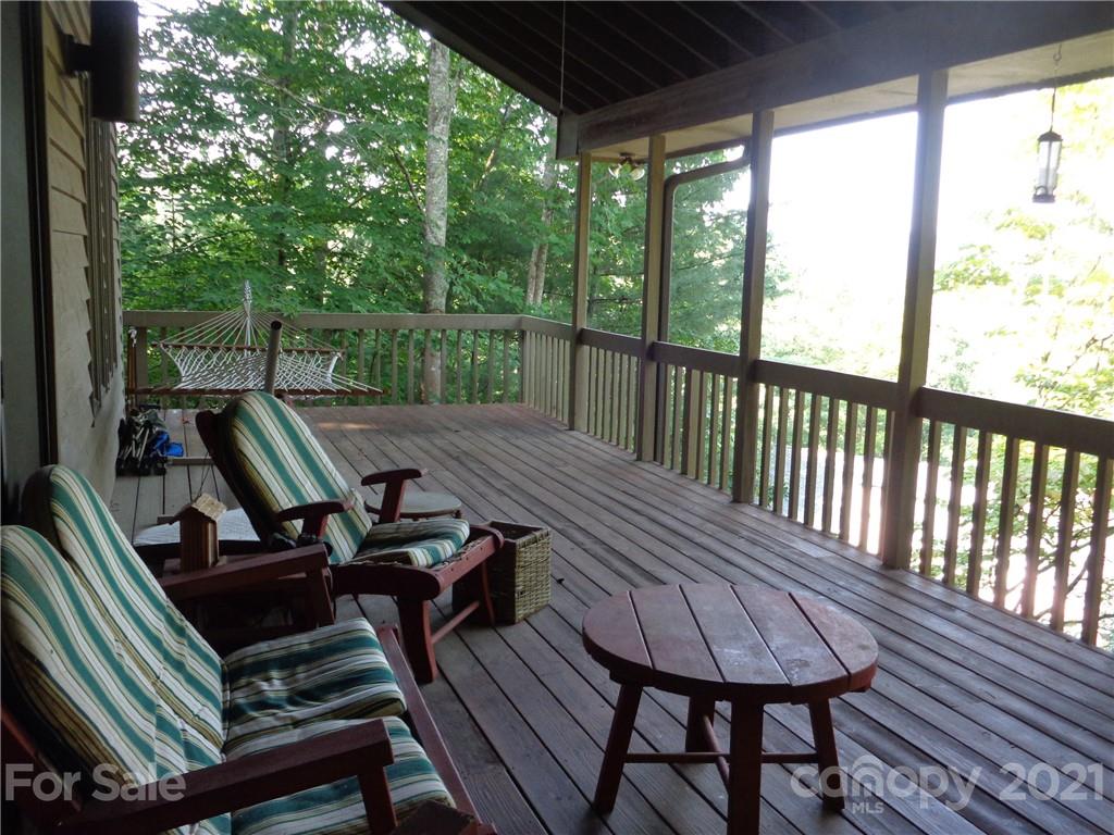 4511 Cove Loop Road Hendersonville, NC 28739 - Photo 16 of 47 Gallery Image 16