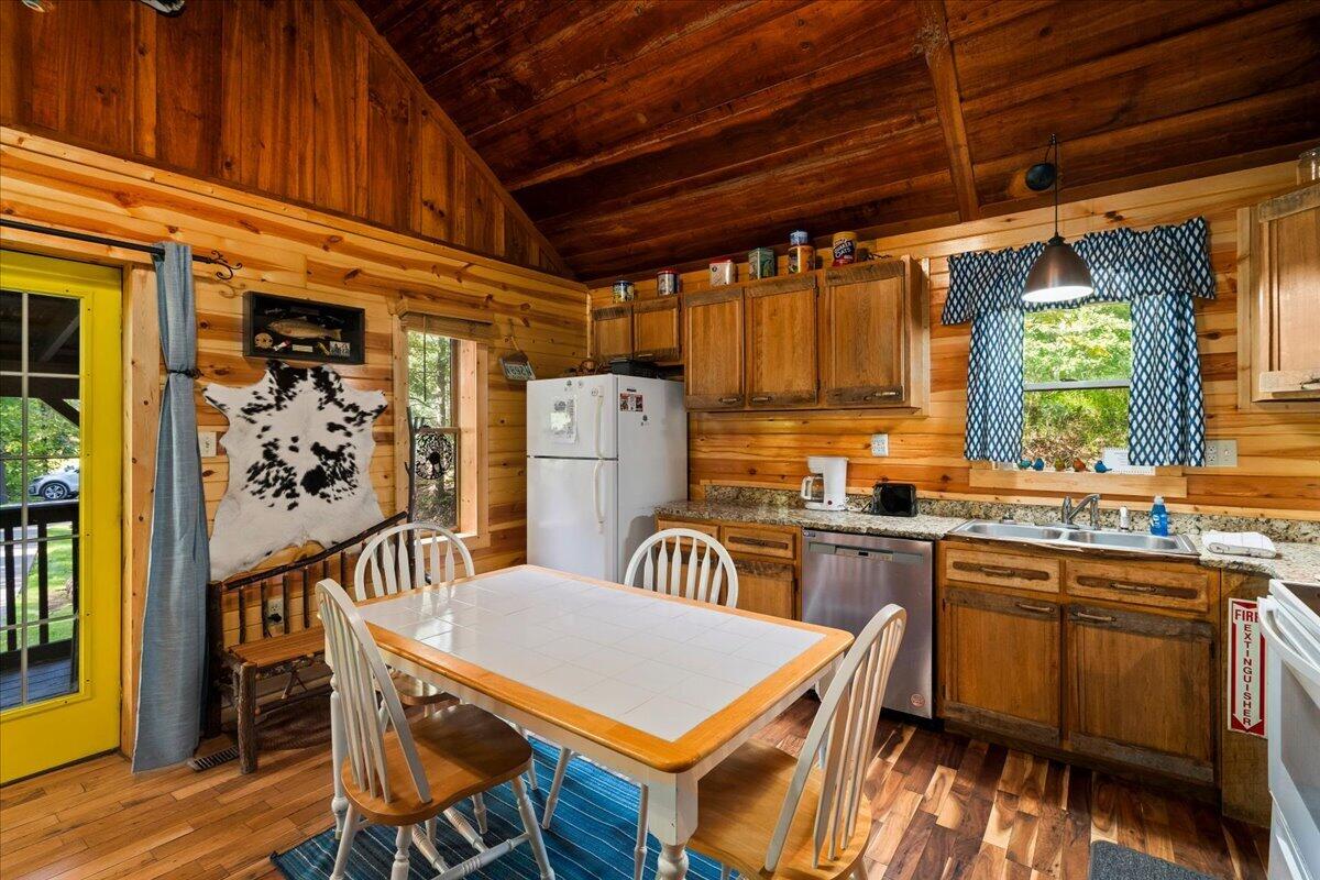 785 Cliffview Road Zoe, KY 41397 - Photo 8 of 27 15-IVA09319