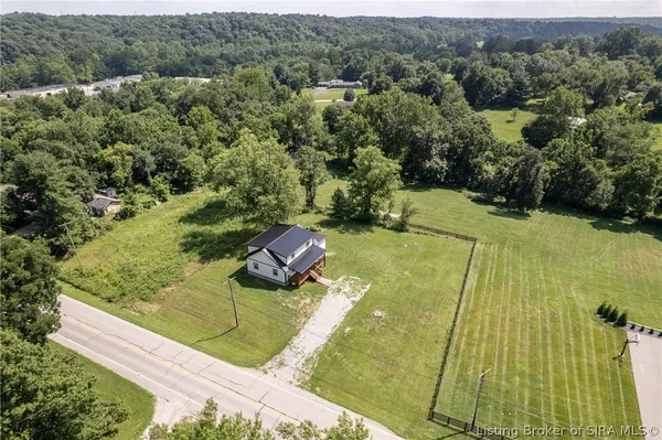 $354,900 | 3913 Paoli Pike, Floyds Knobs, IN 47119