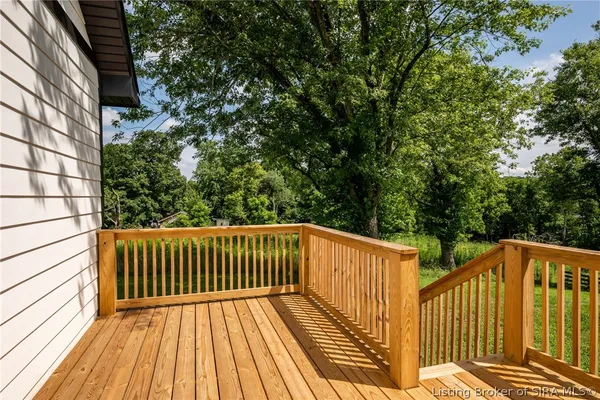$354,900 | 3913 Paoli Pike, Floyds Knobs, IN 47119
