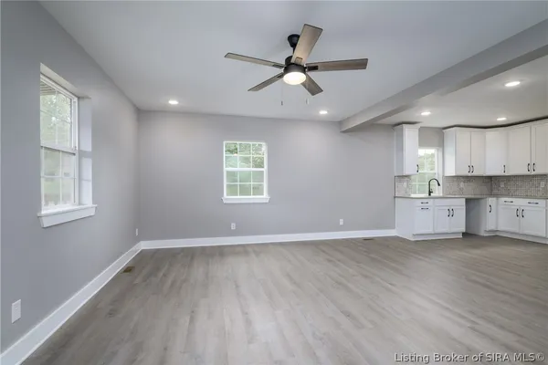 $354,900 | 3913 Paoli Pike, Floyds Knobs, IN 47119