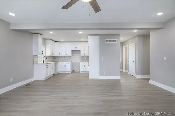 $354,900 | 3913 Paoli Pike, Floyds Knobs, IN 47119