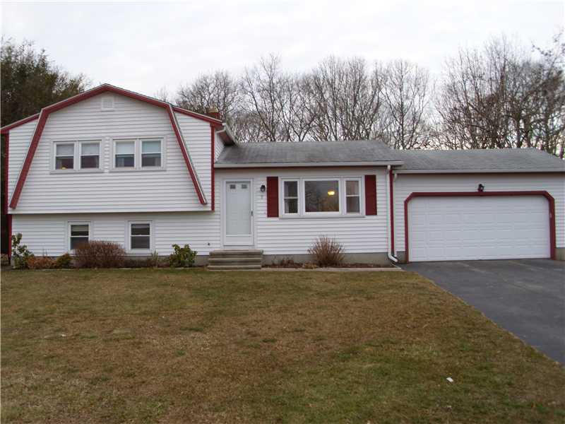 9 Paupock Run Westerly, RI 02891 - Photo 2 of 14 Exterior Front.