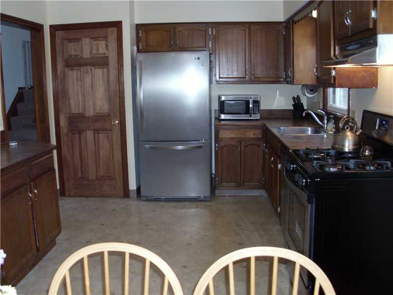 9 Paupock Run Westerly, RI 02891 - Photo 6 of 14 Kitchen.