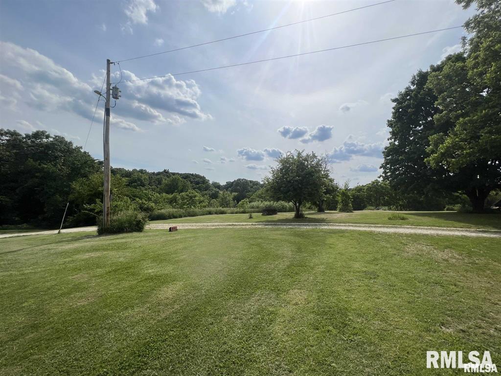 19414 North Seville Road Smithfield, IL 61477 - Photo 7 of 23