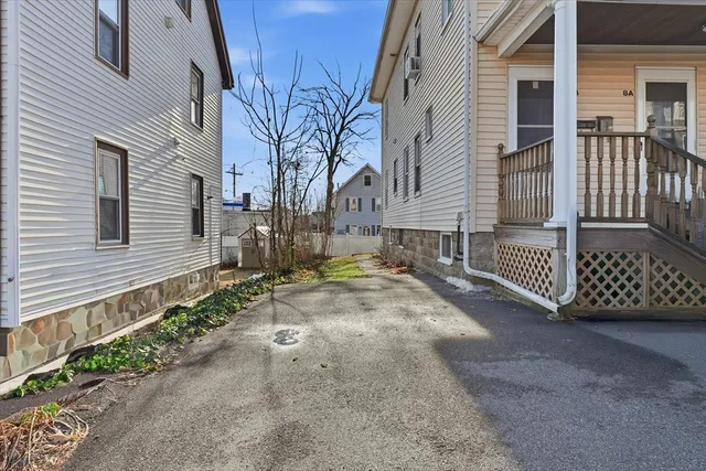 $2,400 | 8 Porter Street, Unit A, Woburn, MA 01801