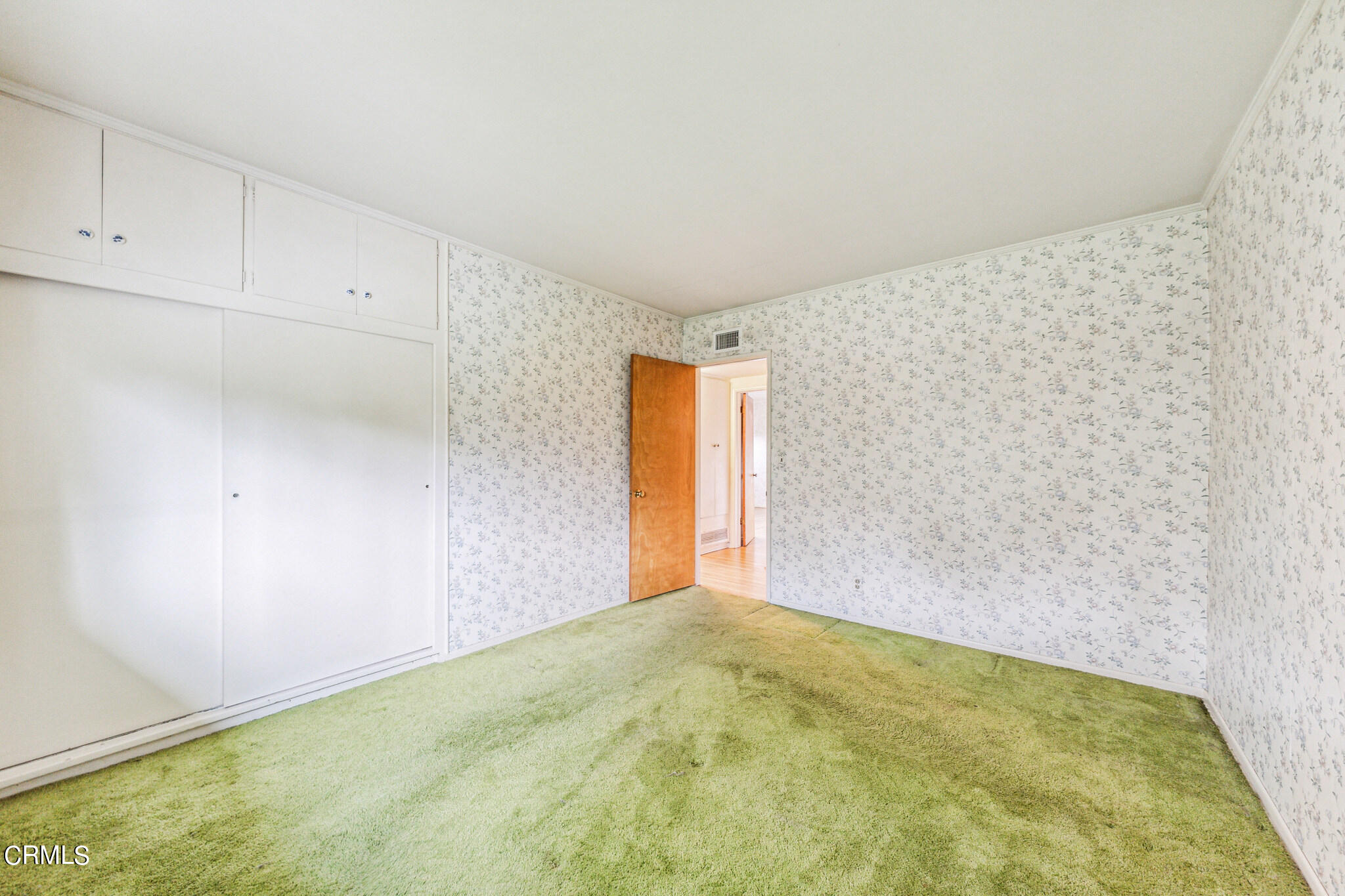 390 San Juan Place Pasadena, CA 91107 - Photo 16 of 29 a view of empty room