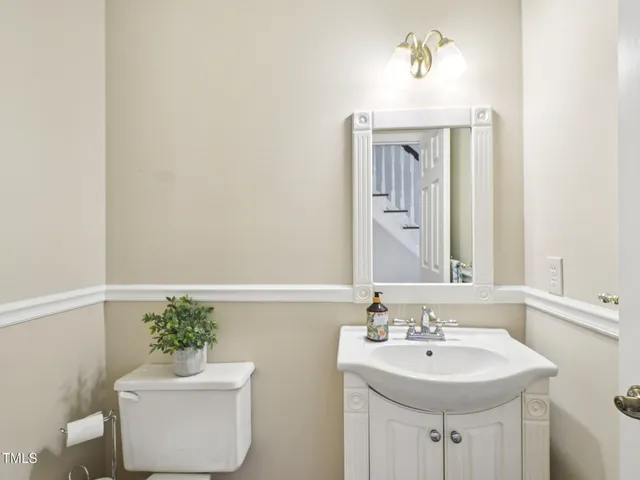 $659,900 | 2709 Iman Drive, Raleigh, NC 27615