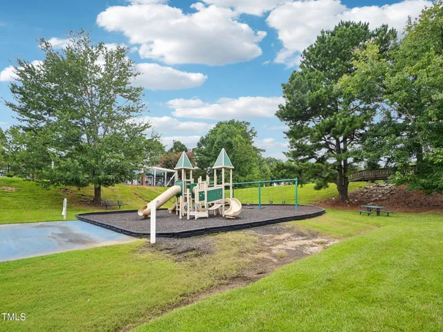 $659,900 | 2709 Iman Drive, Raleigh, NC 27615