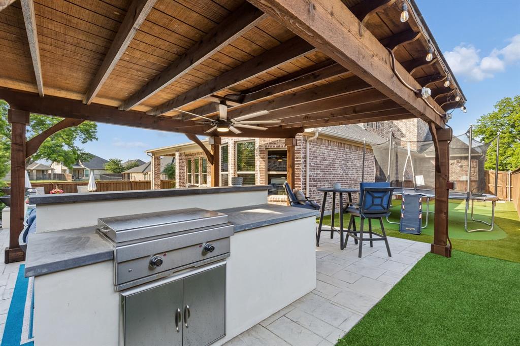 7909 Bonham Cove McKinney, TX 75071 - Photo 8 of 40