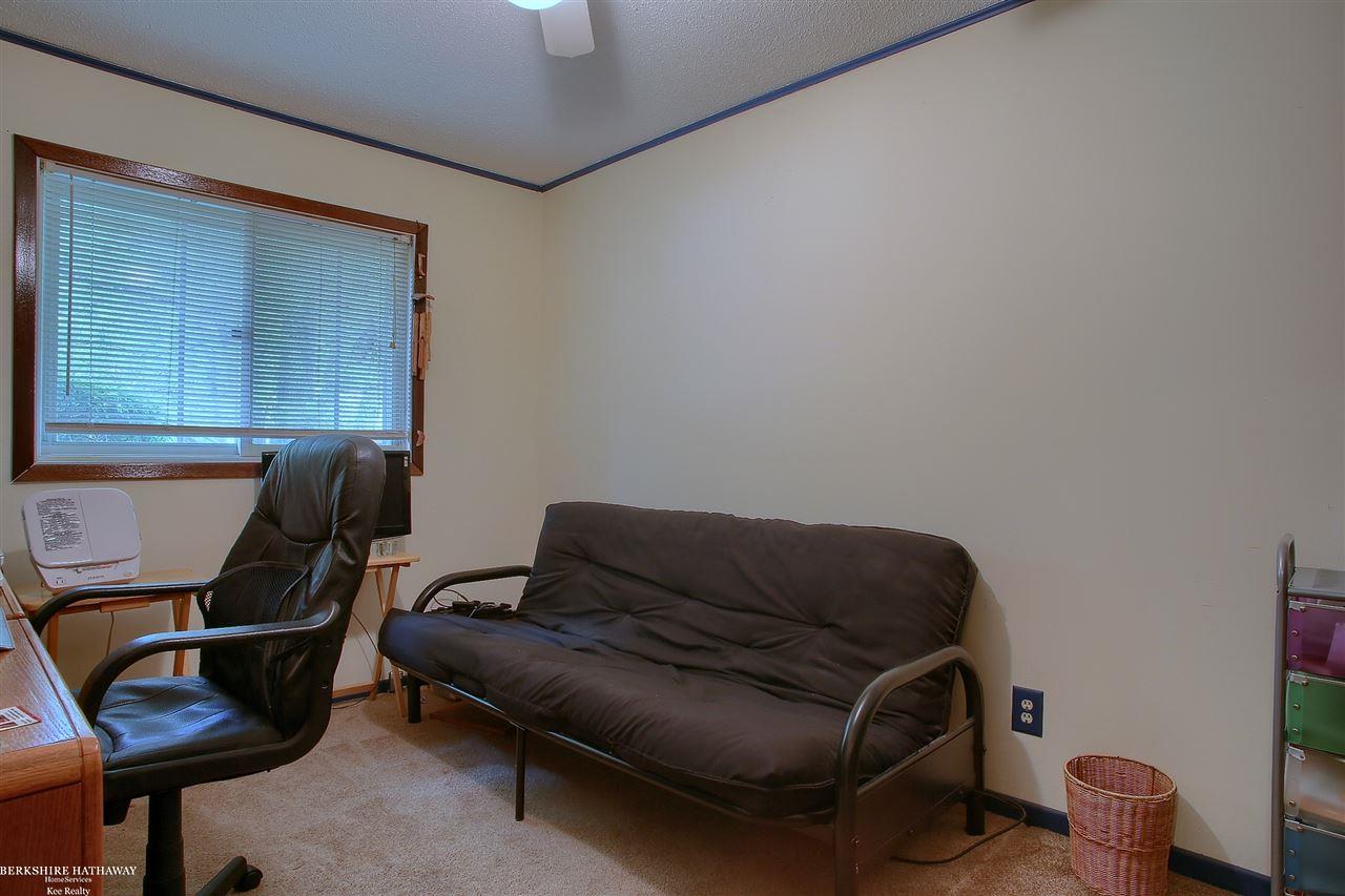 48660 Callens Road New Baltimore, MI 48047 - Photo 20 of 34 31389789-19.JPG