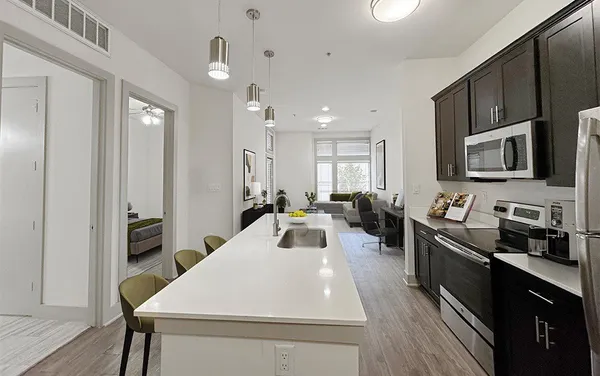 $1,480 | 2727 Brazos Street, Unit 5, Houston, TX 77006