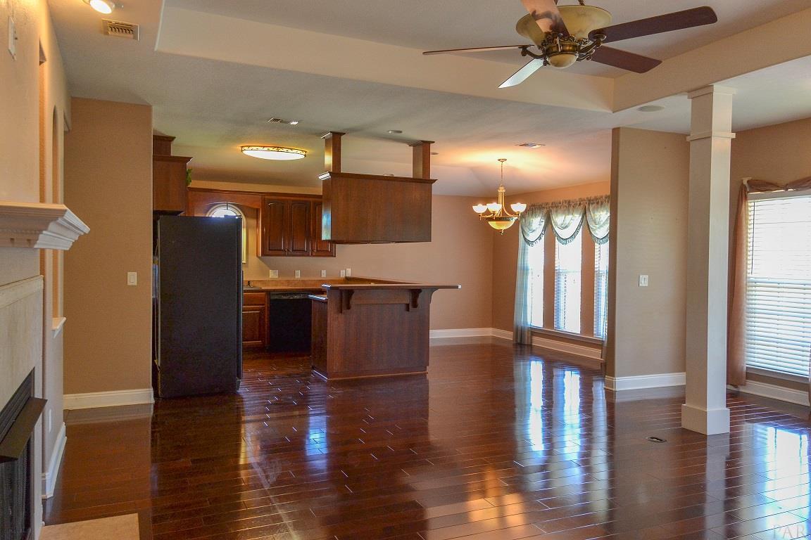 4304 Bayou Ridge Drive Pace, FL 32571 - Photo 7 of 46 Gallery Image 7