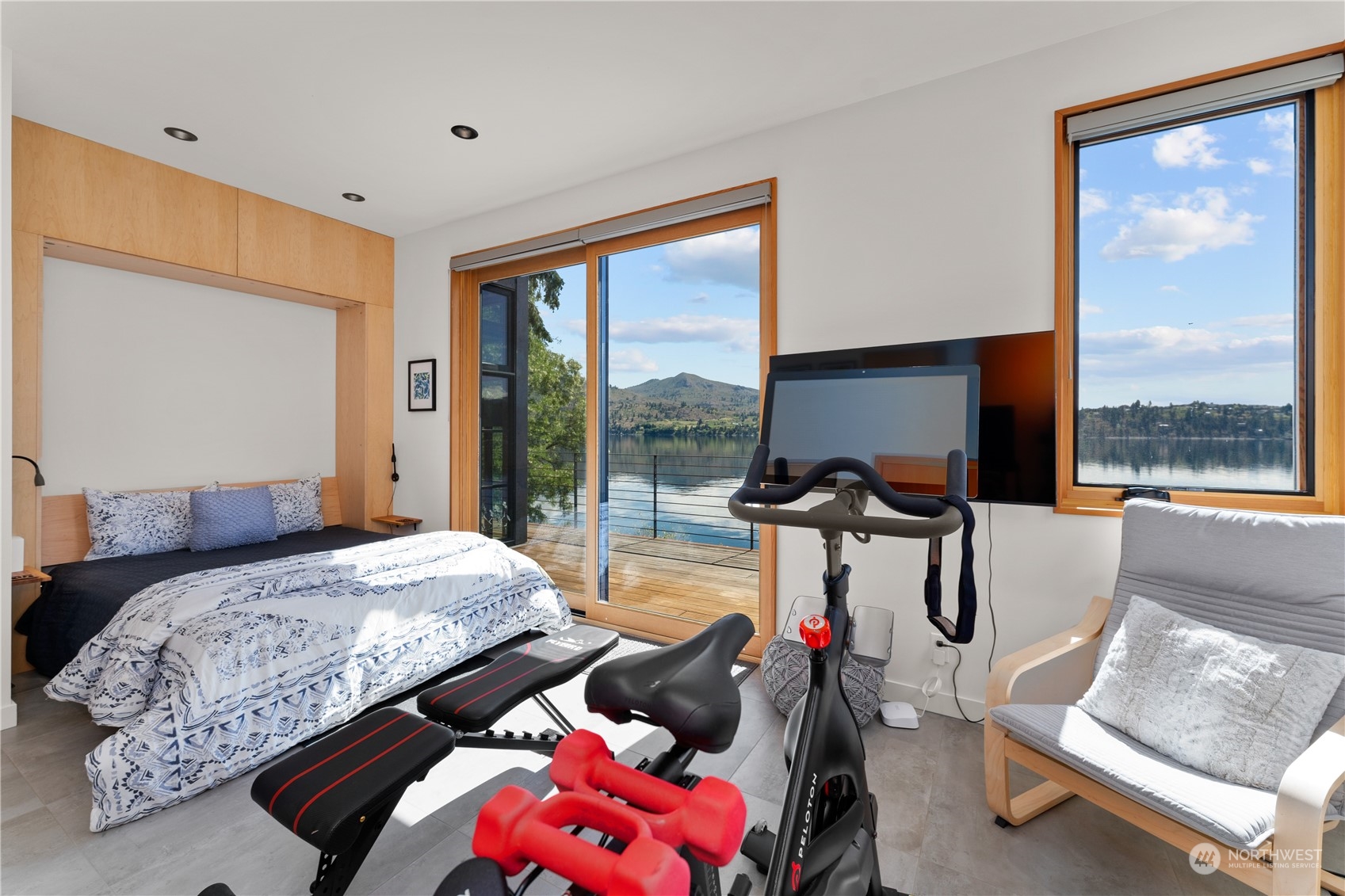 13561 South Lakeshore Road Chelan, WA 98816 - Photo 27 of 40