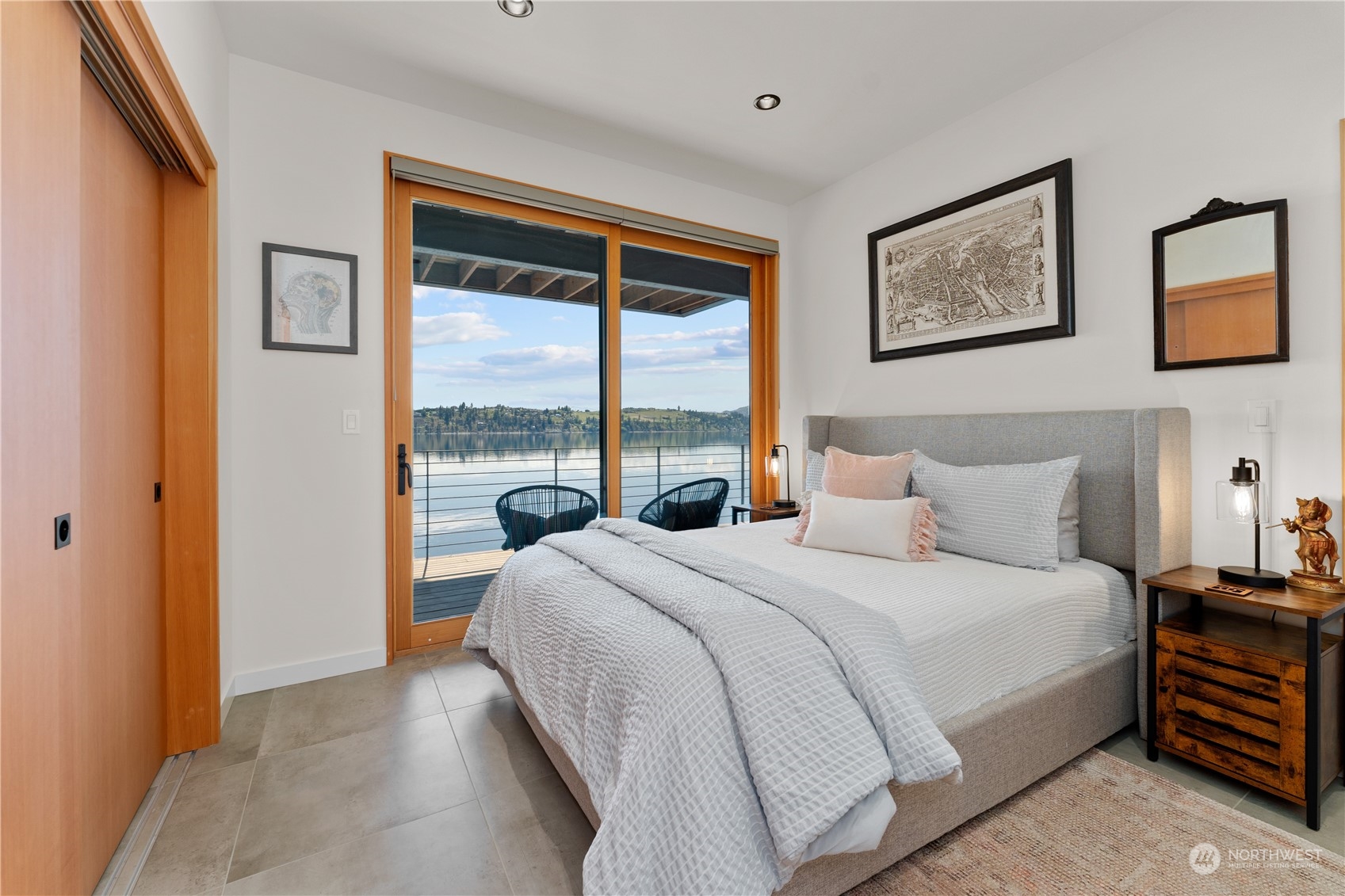 13561 South Lakeshore Road Chelan, WA 98816 - Photo 30 of 40