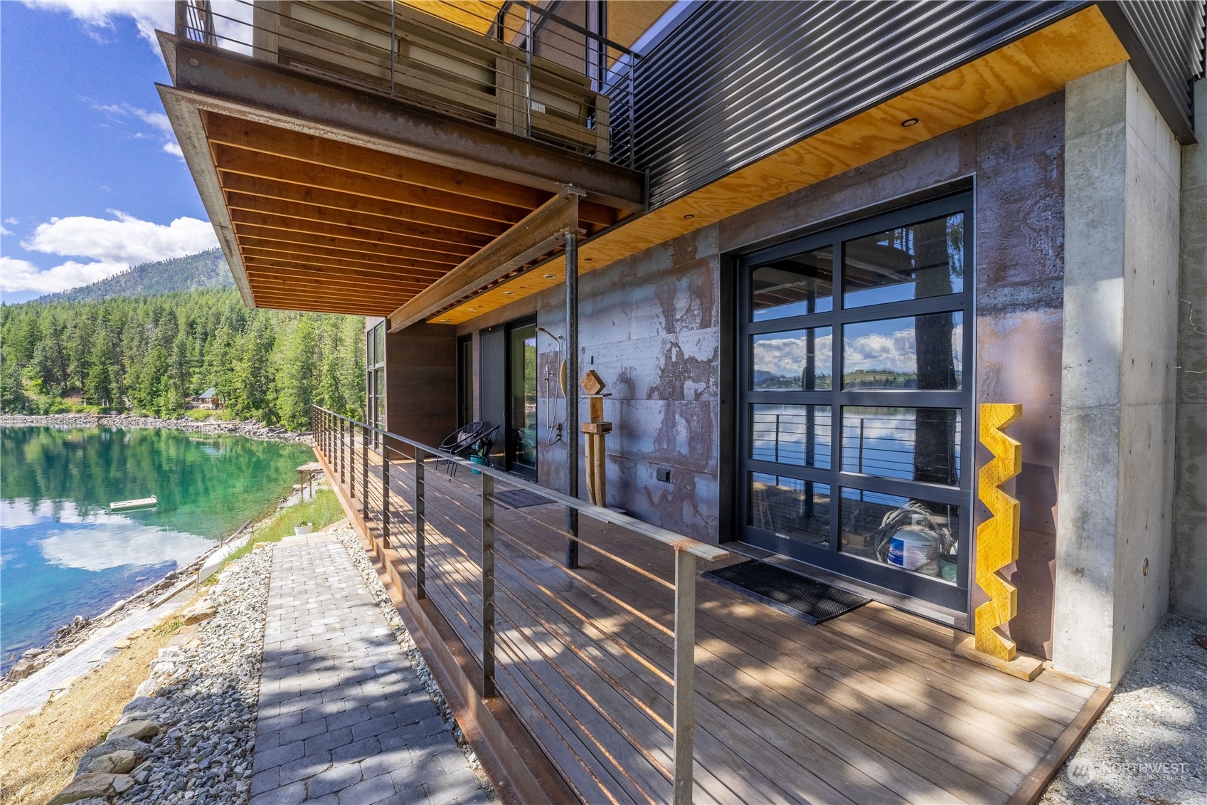 13561 South Lakeshore Road Chelan, WA 98816 - Photo 32 of 40