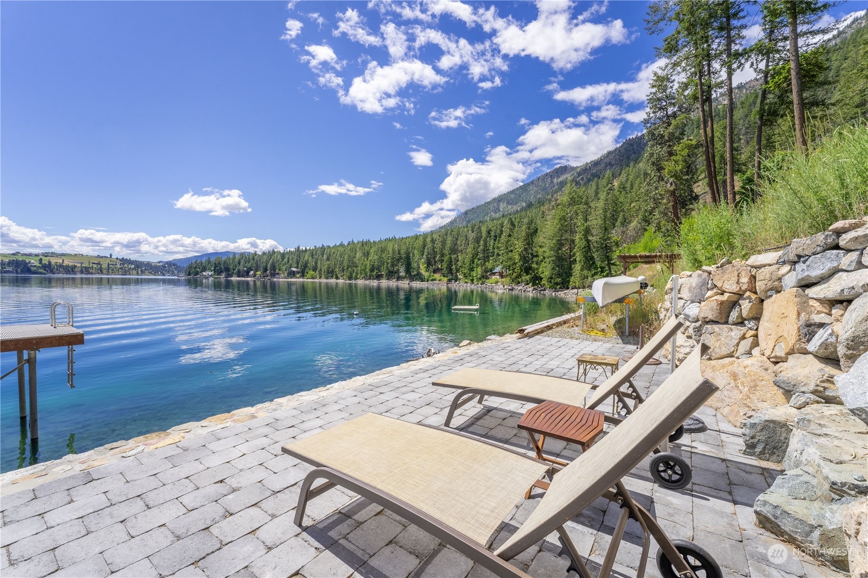 13561 South Lakeshore Road Chelan, WA 98816 - Photo 37 of 40