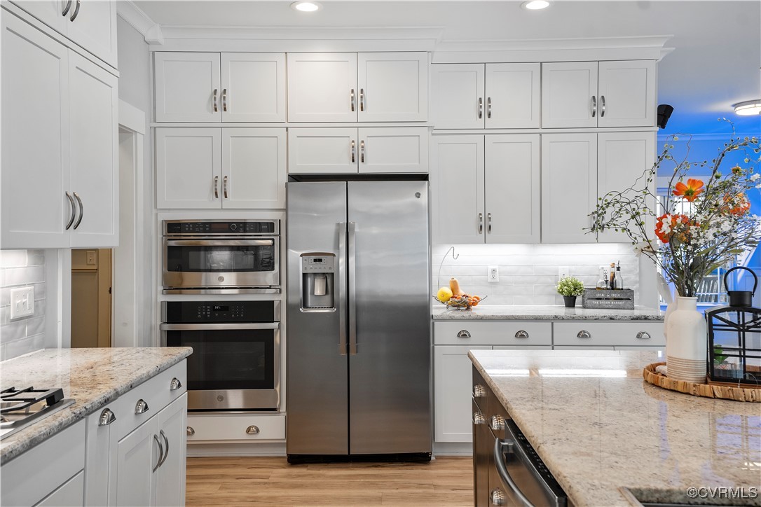 6213 Round Rock Road Chesterfield, VA 23838 - Photo 10 of 45 Kitchen featuring full height white cabinetry w/so