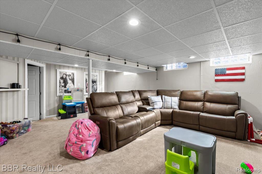 1809 West Longmeadow Road Trenton, MI 48183 - Photo 22 of 34 Gallery Image 22