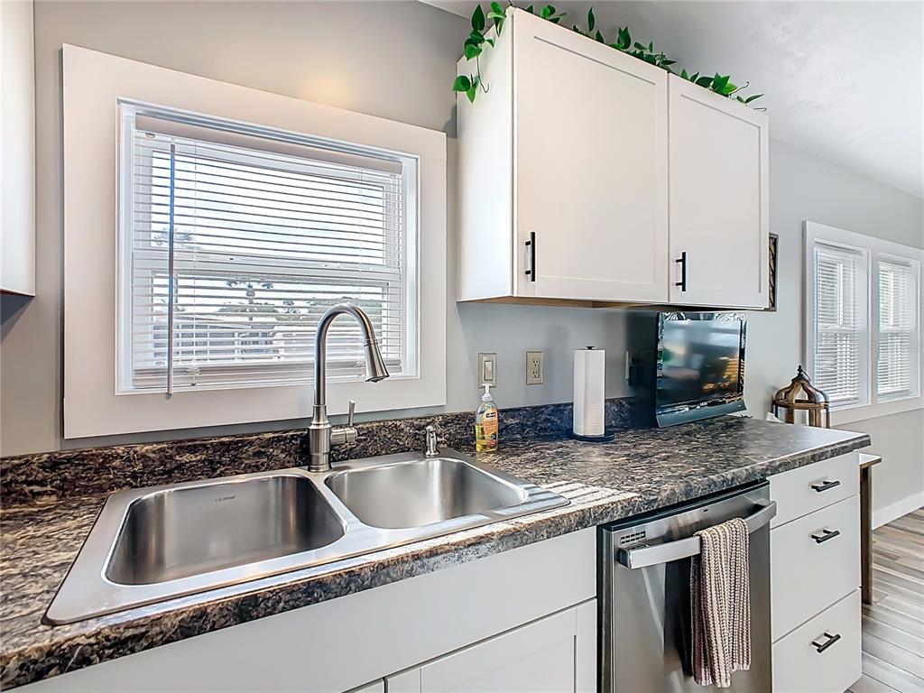 446 Pine Loop Frostproof, FL 33843 - Photo 9 of 24