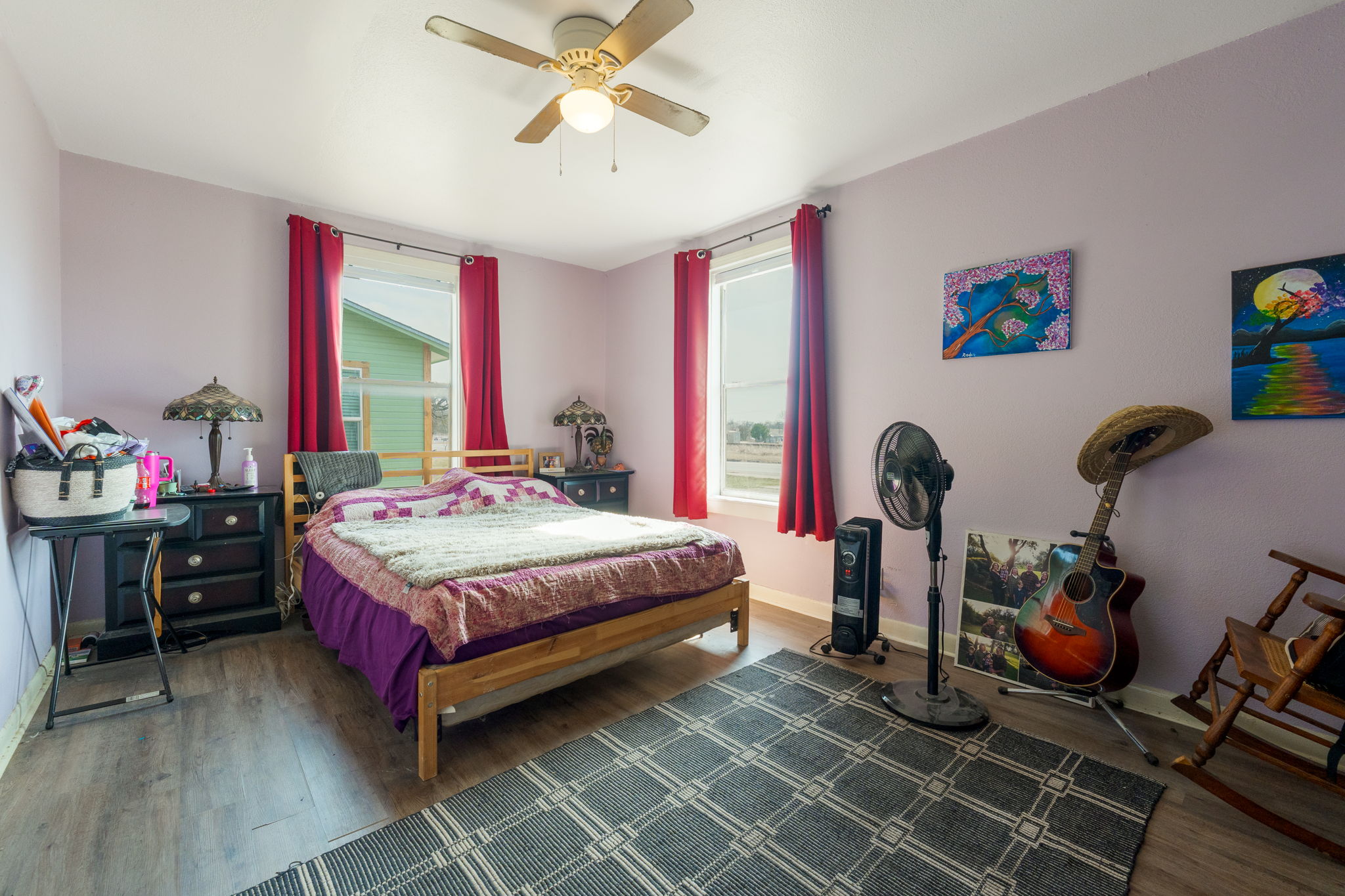 6129 Farm To Market 2313 Kempner, TX 76539 - Photo 22 of 28 a bedroom with a bed and a table