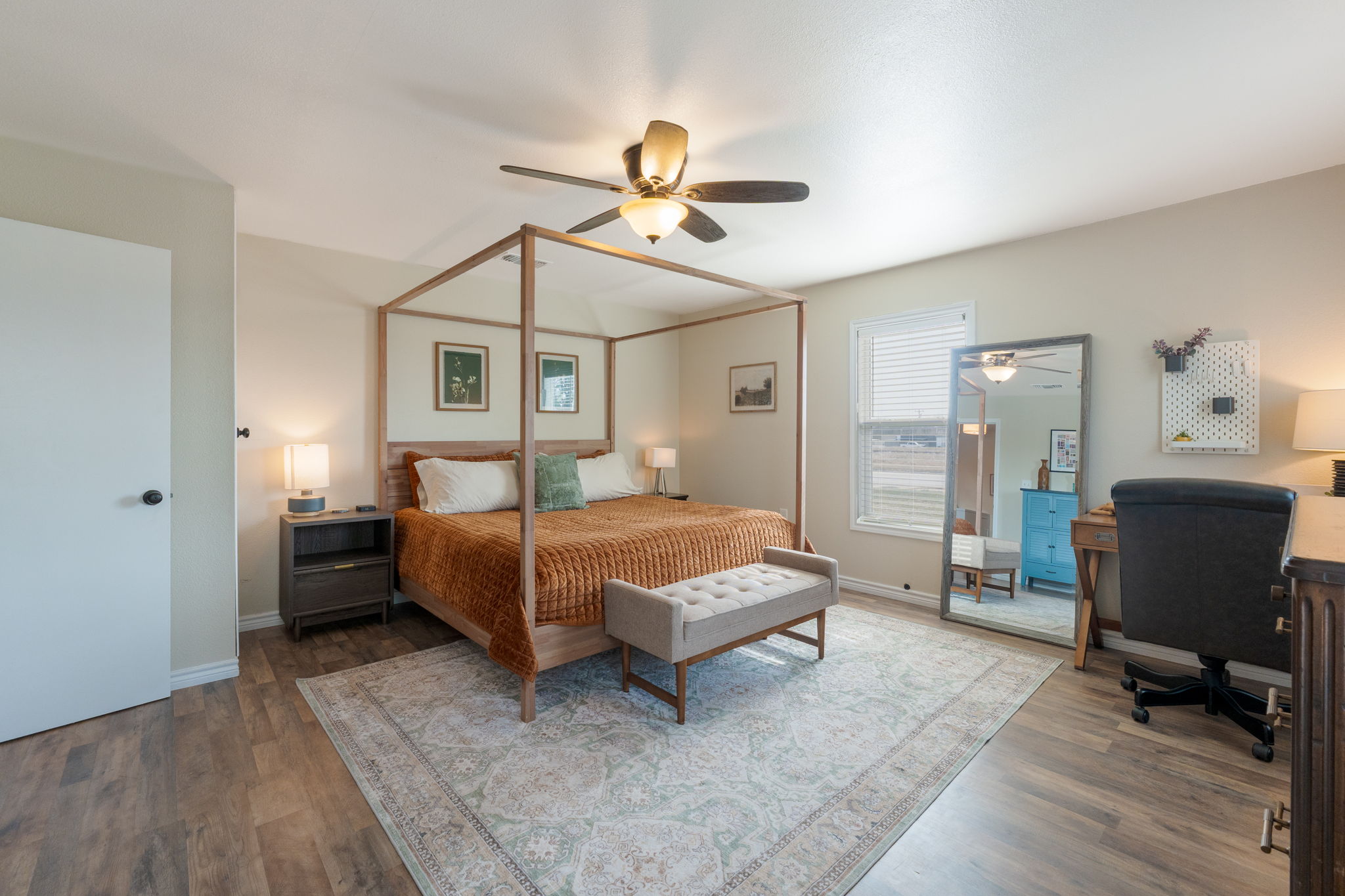 6129 Farm To Market 2313 Kempner, TX 76539 - Photo 6 of 28 a bedroom with a bed and a chandelier