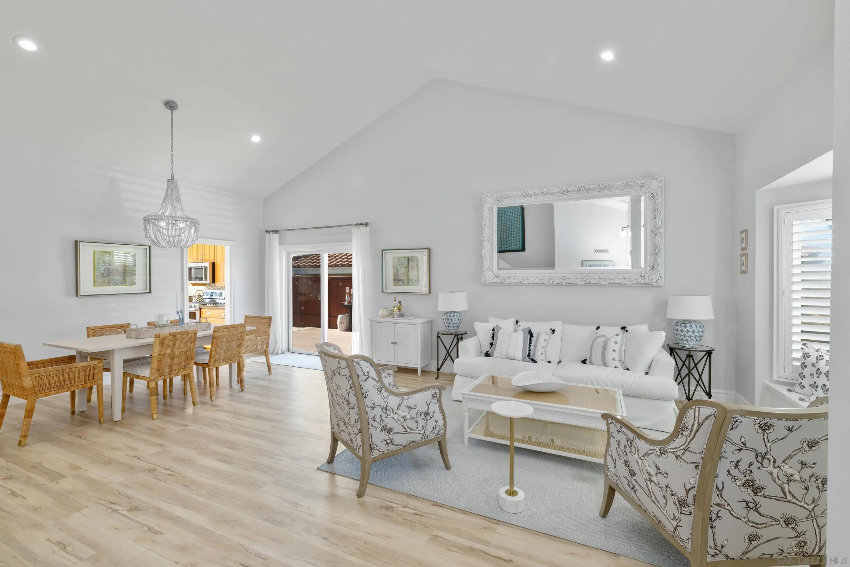 773 Winding Way Encinitas, CA 92024 - Photo 2 of 36 Gallery Image 2