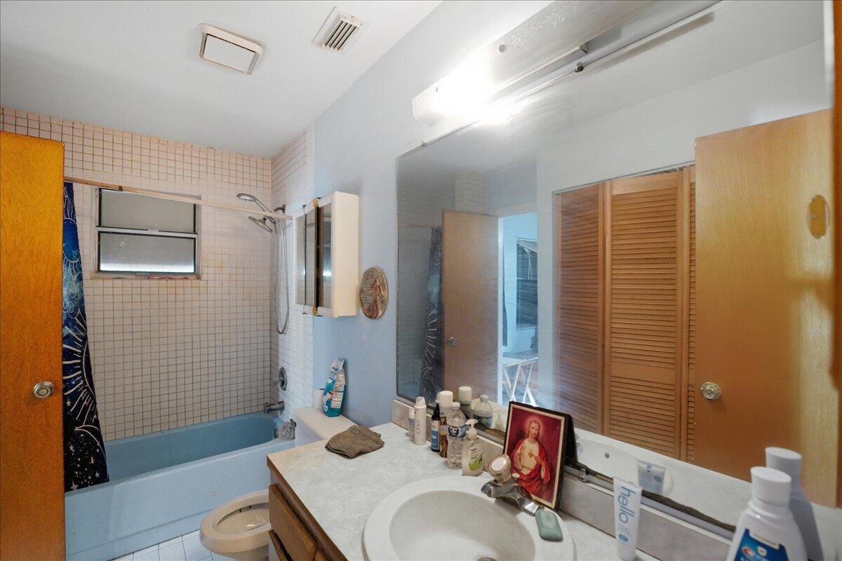 2935 Middle Road Fort Pierce, FL 34981 - Photo 15 of 19 33-DSC5995