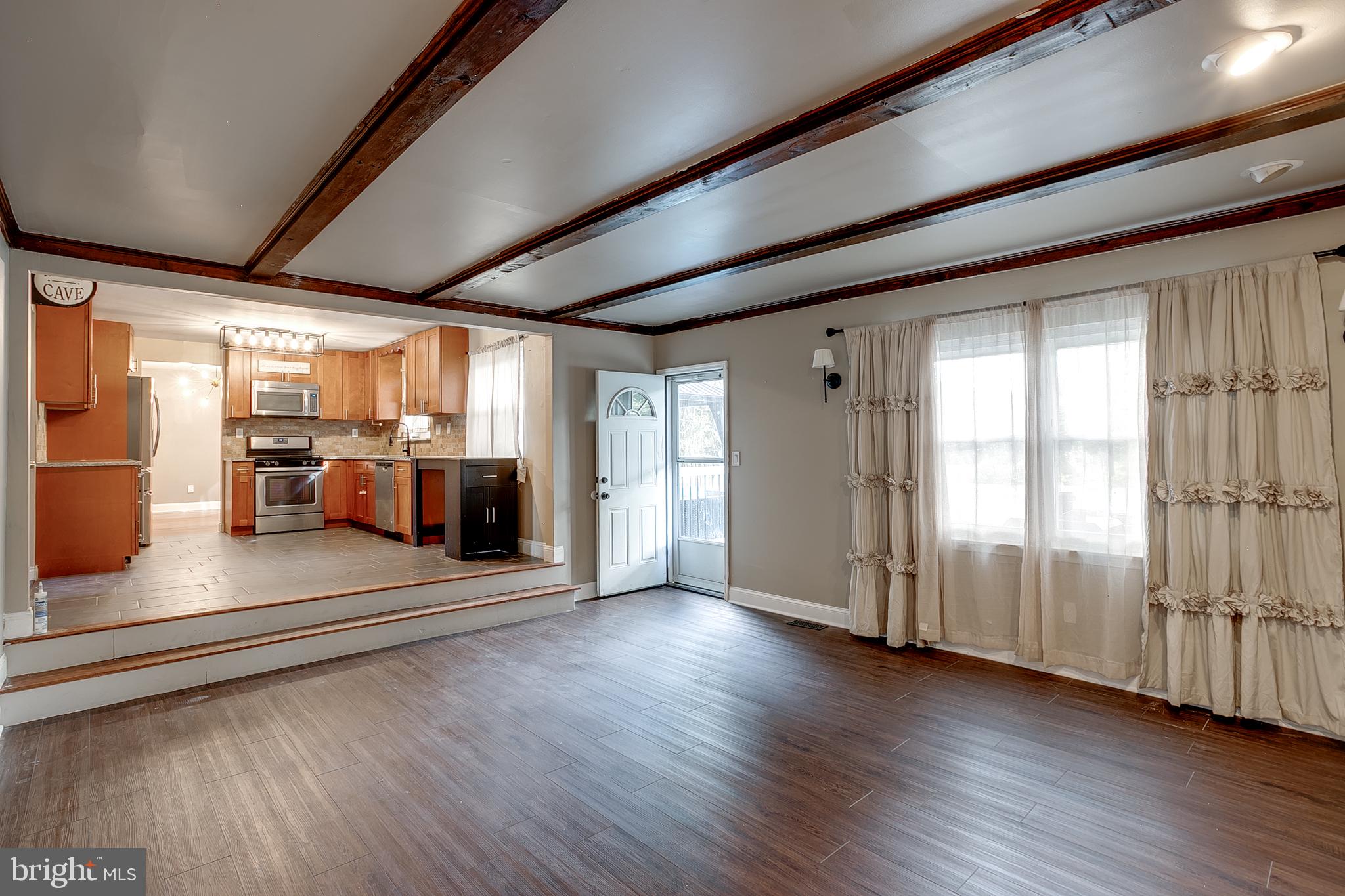 38 Yale Road Marlton, NJ 08053 - Photo 14 of 35 Living Room