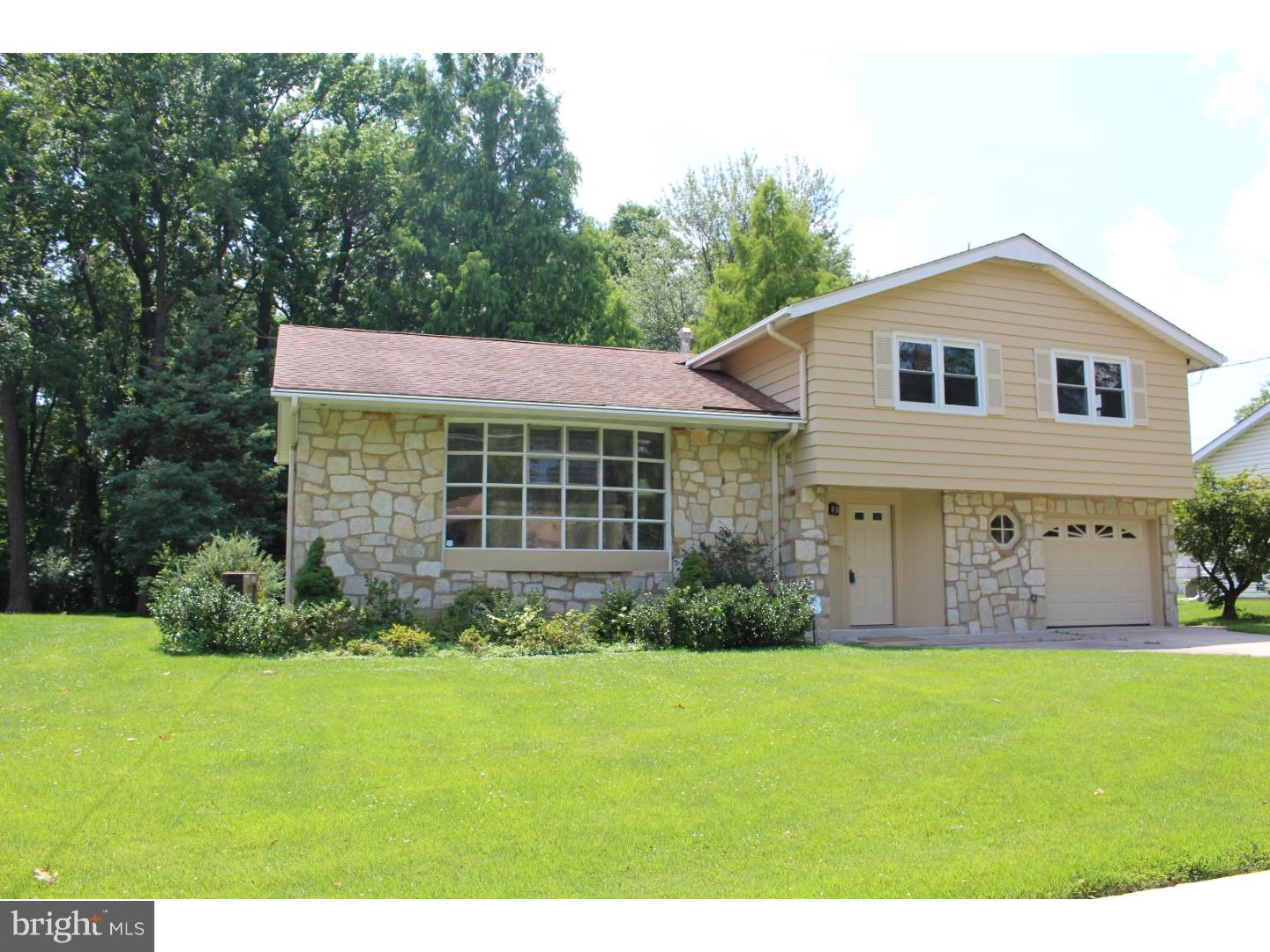 530 Howard Road Cherry Hill, NJ 08034 - Photo 1 of 25 Gallery Image 1