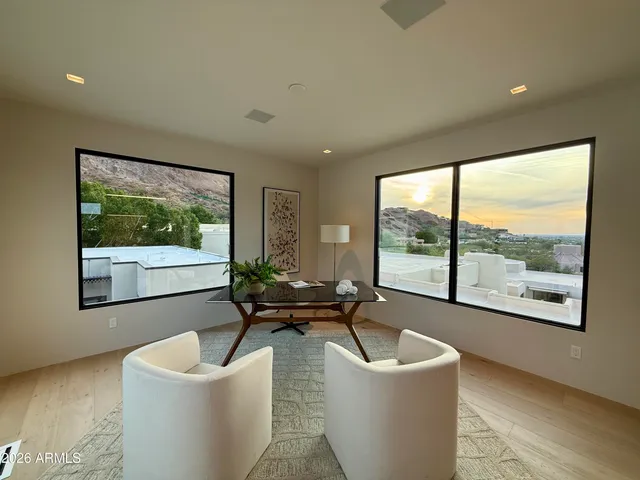 a view of an outdoor space