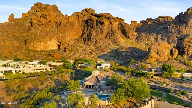$5,650,000 | 5761 North Echo Canyon Circle, Phoenix, AZ 85251