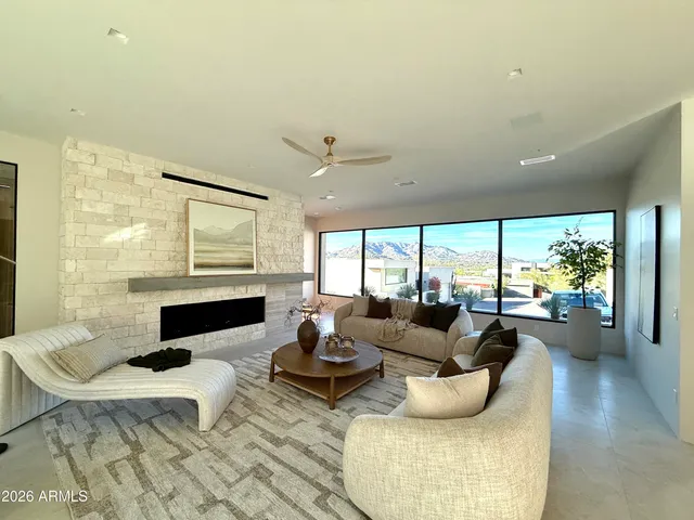 $5,650,000 | 5761 North Echo Canyon Circle, Phoenix, AZ 85251