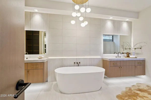 $5,399,000 | 5761 North Echo Canyon Circle, Phoenix, AZ 85251