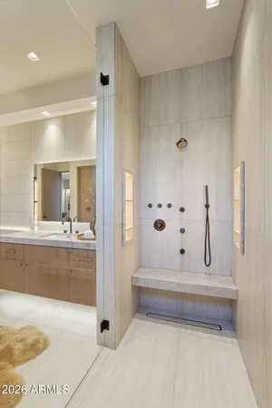$5,399,000 | 5761 North Echo Canyon Circle, Phoenix, AZ 85251