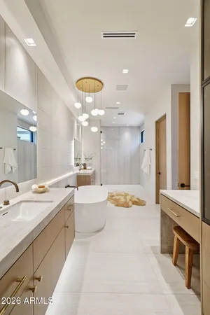 $5,399,000 | 5761 North Echo Canyon Circle, Phoenix, AZ 85251
