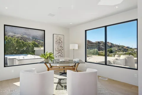 $5,650,000 | 5761 North Echo Canyon Circle, Phoenix, AZ 85251