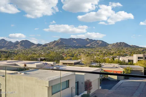 $5,650,000 | 5761 North Echo Canyon Circle, Phoenix, AZ 85251