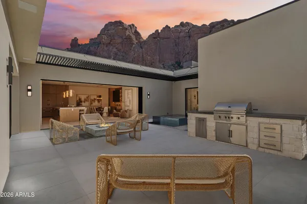 $5,399,000 | 5761 North Echo Canyon Circle, Phoenix, AZ 85251