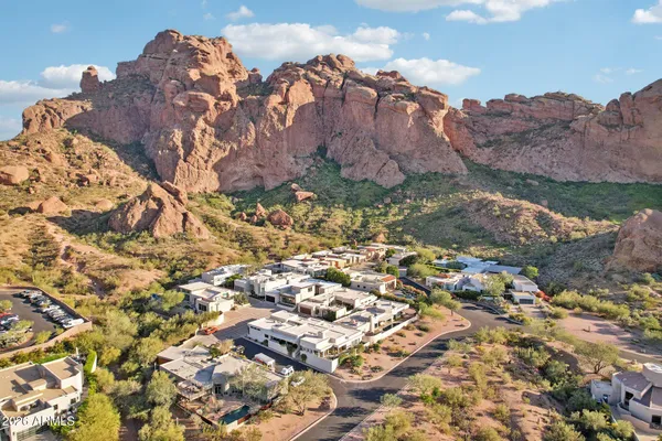 $5,399,000 | 5761 North Echo Canyon Circle, Phoenix, AZ 85251