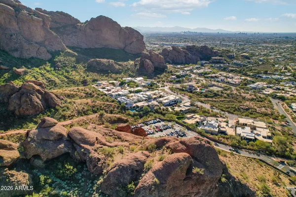 $5,399,000 | 5761 North Echo Canyon Circle, Phoenix, AZ 85251