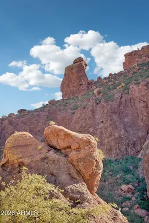 $5,399,000 | 5761 North Echo Canyon Circle, Phoenix, AZ 85251