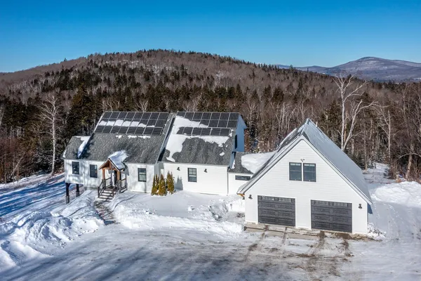 $1,185,000 | 2734 Healdville Road, Mount Holly, VT 05730