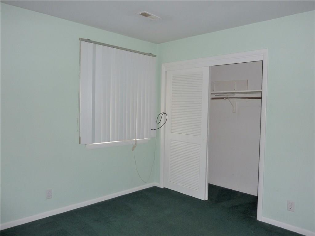 2901 Greenbriar Road Anderson, IN 46011 - Photo 12 of 28