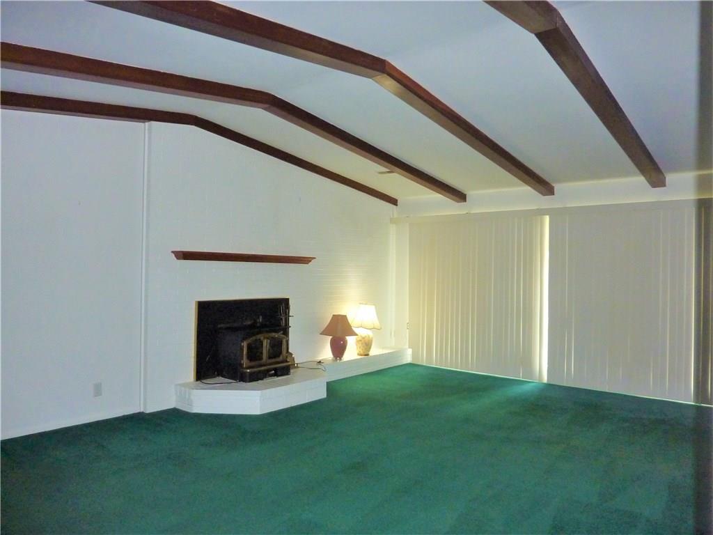 2901 Greenbriar Road Anderson, IN 46011 - Photo 4 of 28