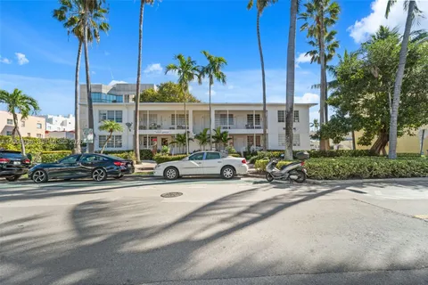 $3,499,000 | 901 Pennsylvania Avenue, Miami Beach, FL 33139